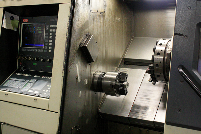 CNC-gesteuerte Drehmaschine von Traub, Typ TND 300